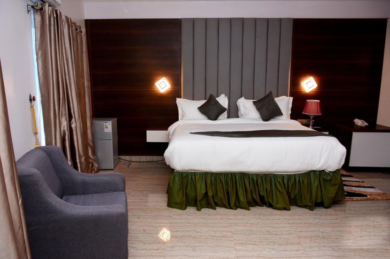 Vacation Villa Hotels And Suites Asaba Εξωτερικό φωτογραφία